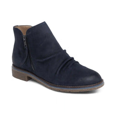 Mila Low Boot - Navy