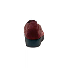 Liz Arch Support Slip-On - Burgundy