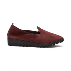 Liz Arch Support Slip-On - Burgundy