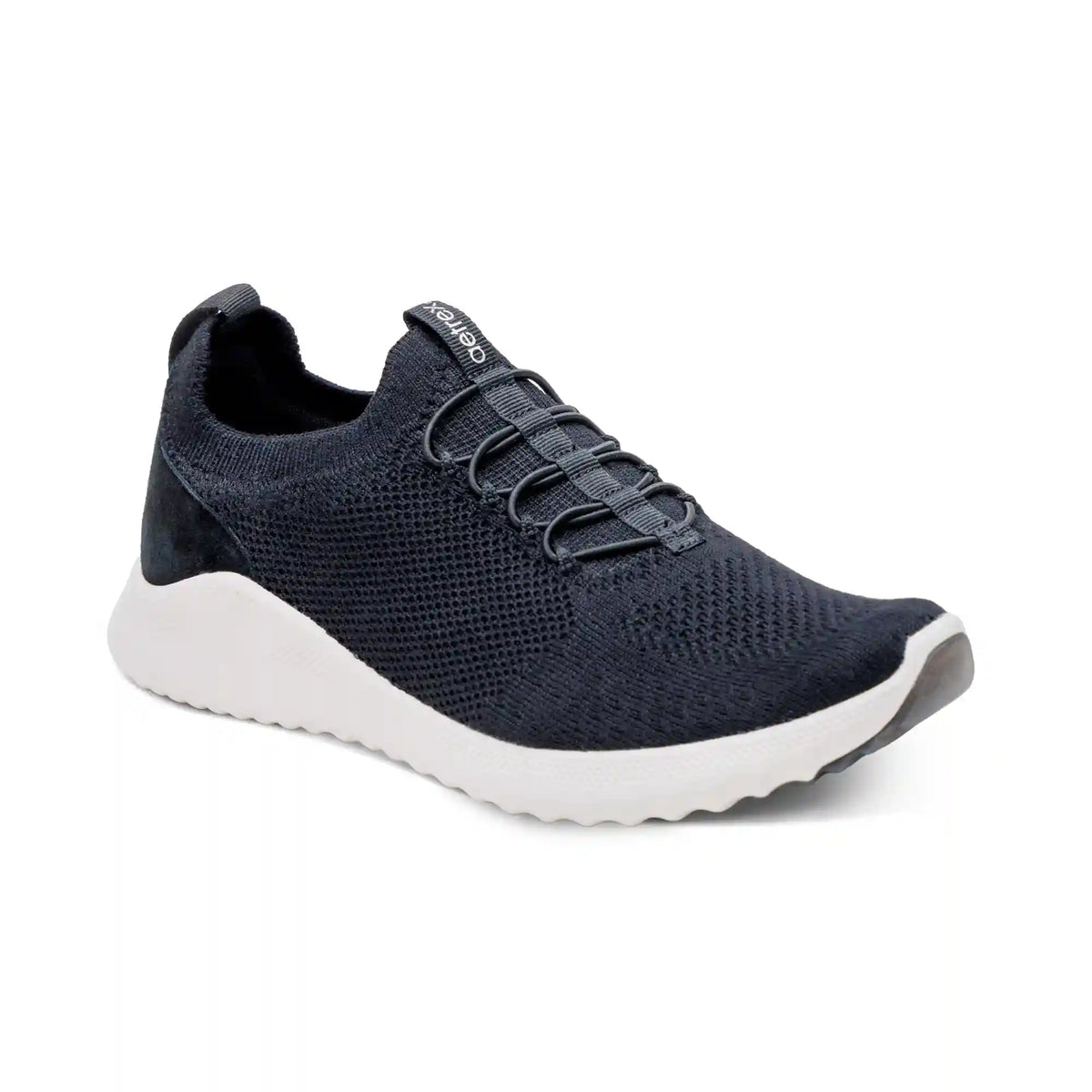 Kinsley Arch Support Sneaker - Black